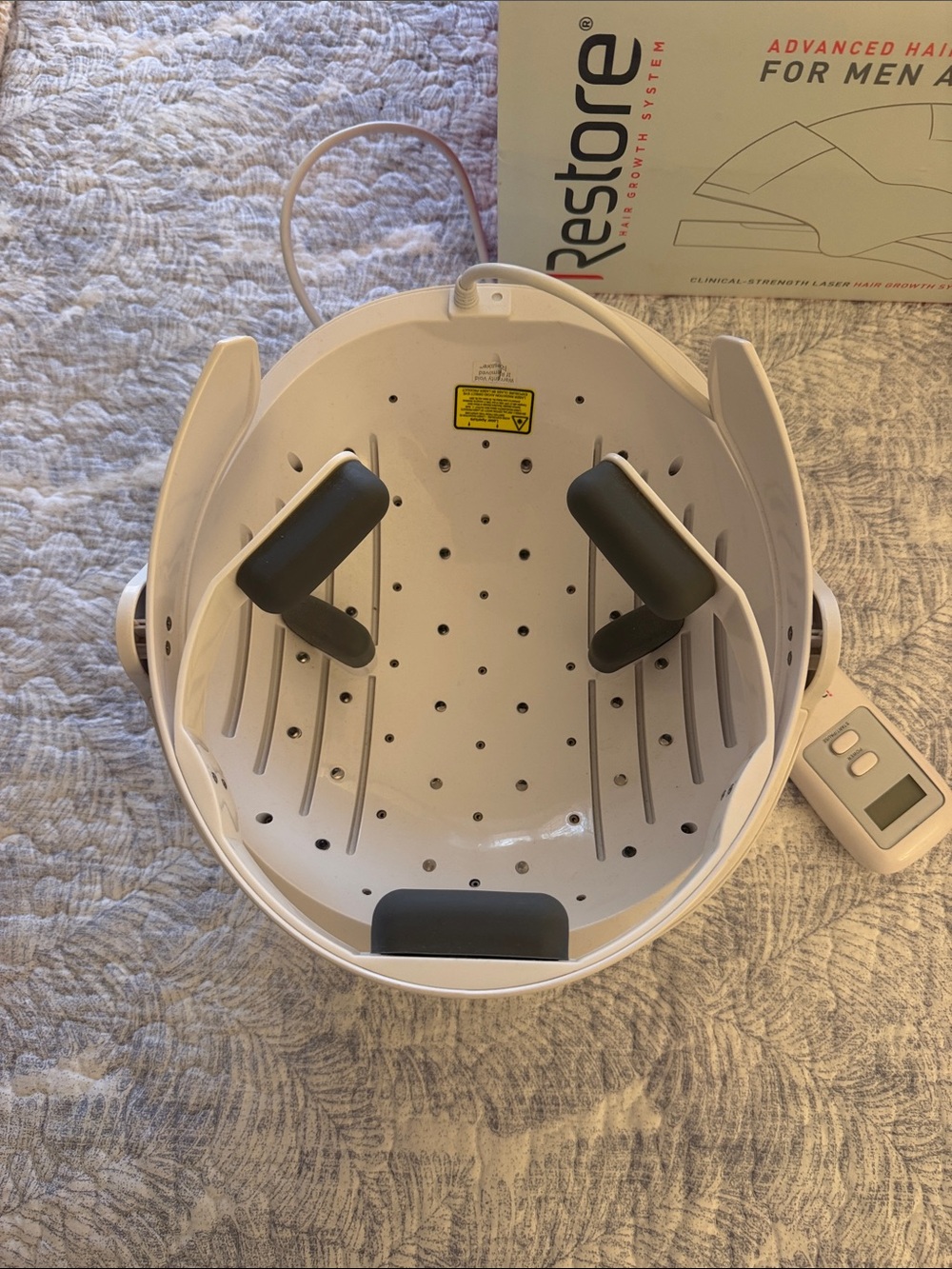 iRestore White Clinical-Strength Laser Hair Growth System with Battery Pack - Picture 3 of 6